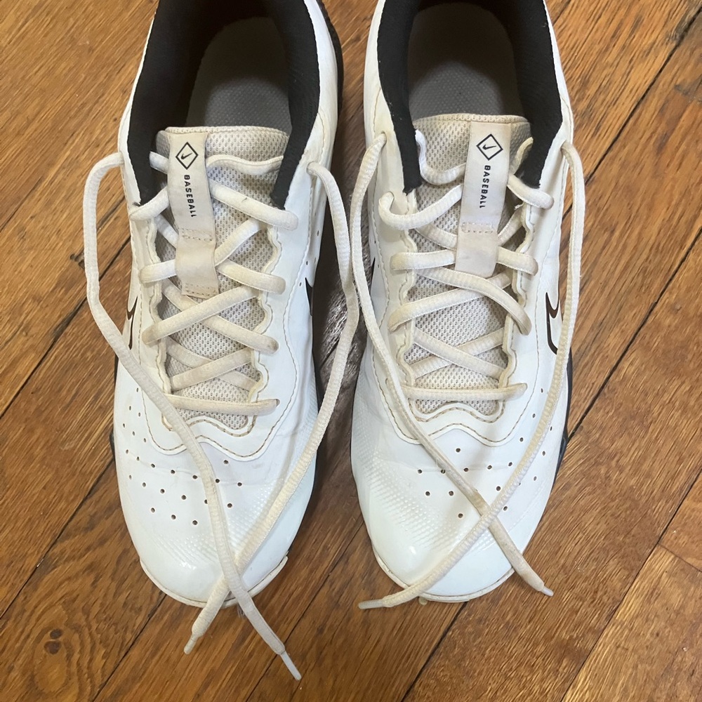Nike White baseball cleats
